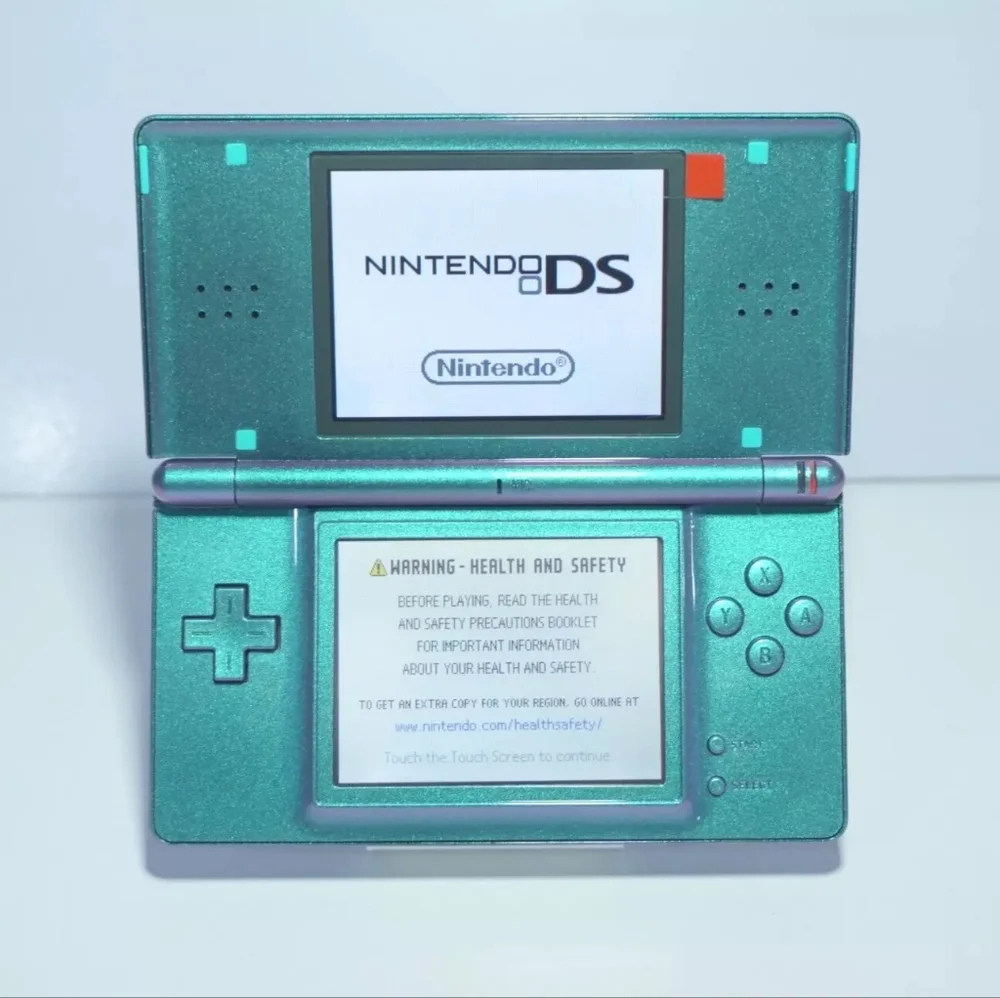 Nintendo DS Lite Shiny Metallic Chameleon Green / Purple Handheld Game System
